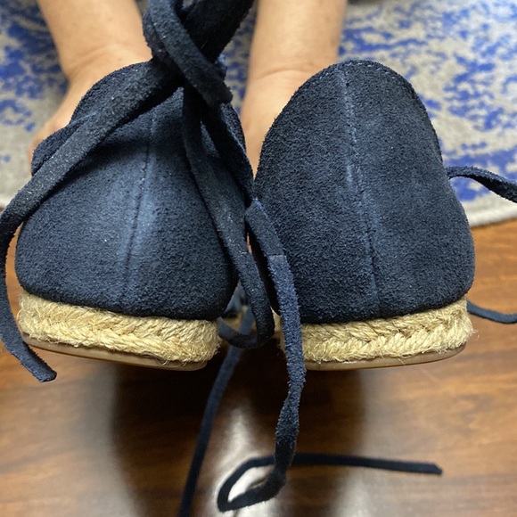 Fiel Flats navy blue suede size 6 new in box - Picture 2 of 7